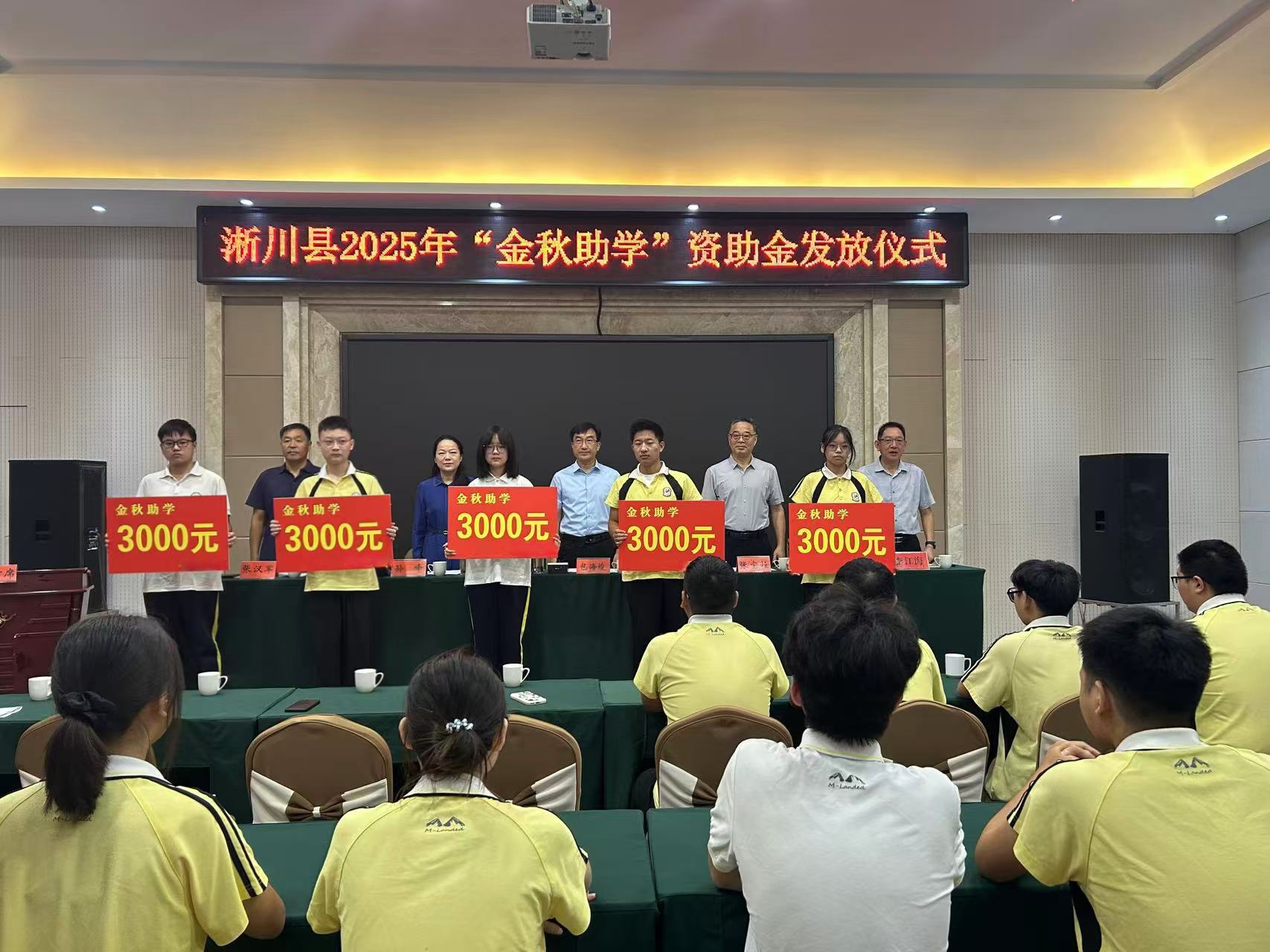 1757401855182447.jpg 2d2721f37b09975b303e910d92db746.jpg