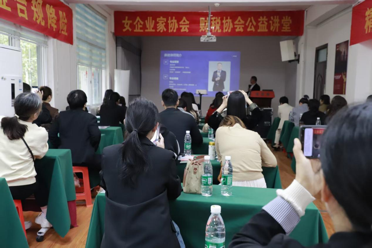 1759112071597863.png 图片1.png